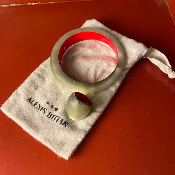 Alexis Bittar Gold/Red Lucite Ring and Bangle - Picture 3 of 8